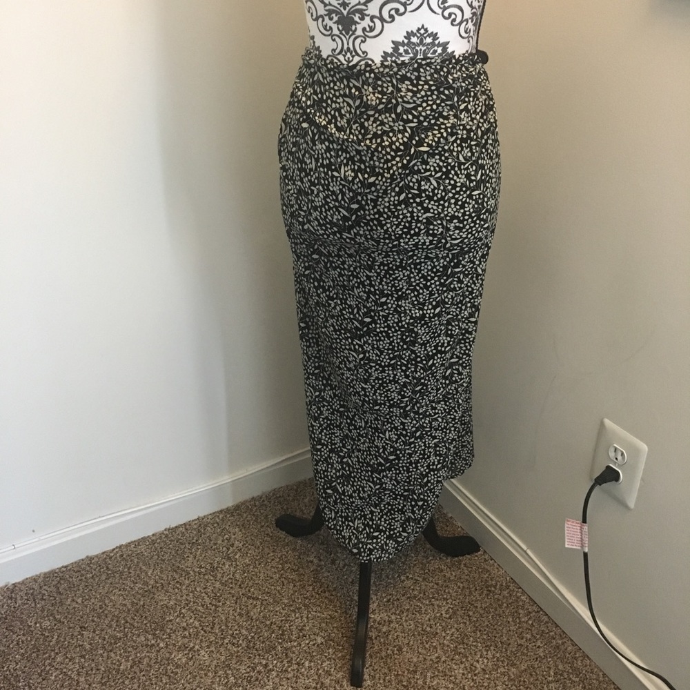 Euc liz Claiborne size 14 floral lined maxi